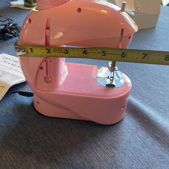 Pink Lillian Vernon Sew Cute Beginner Sewing Machine - Picture 9 of 10